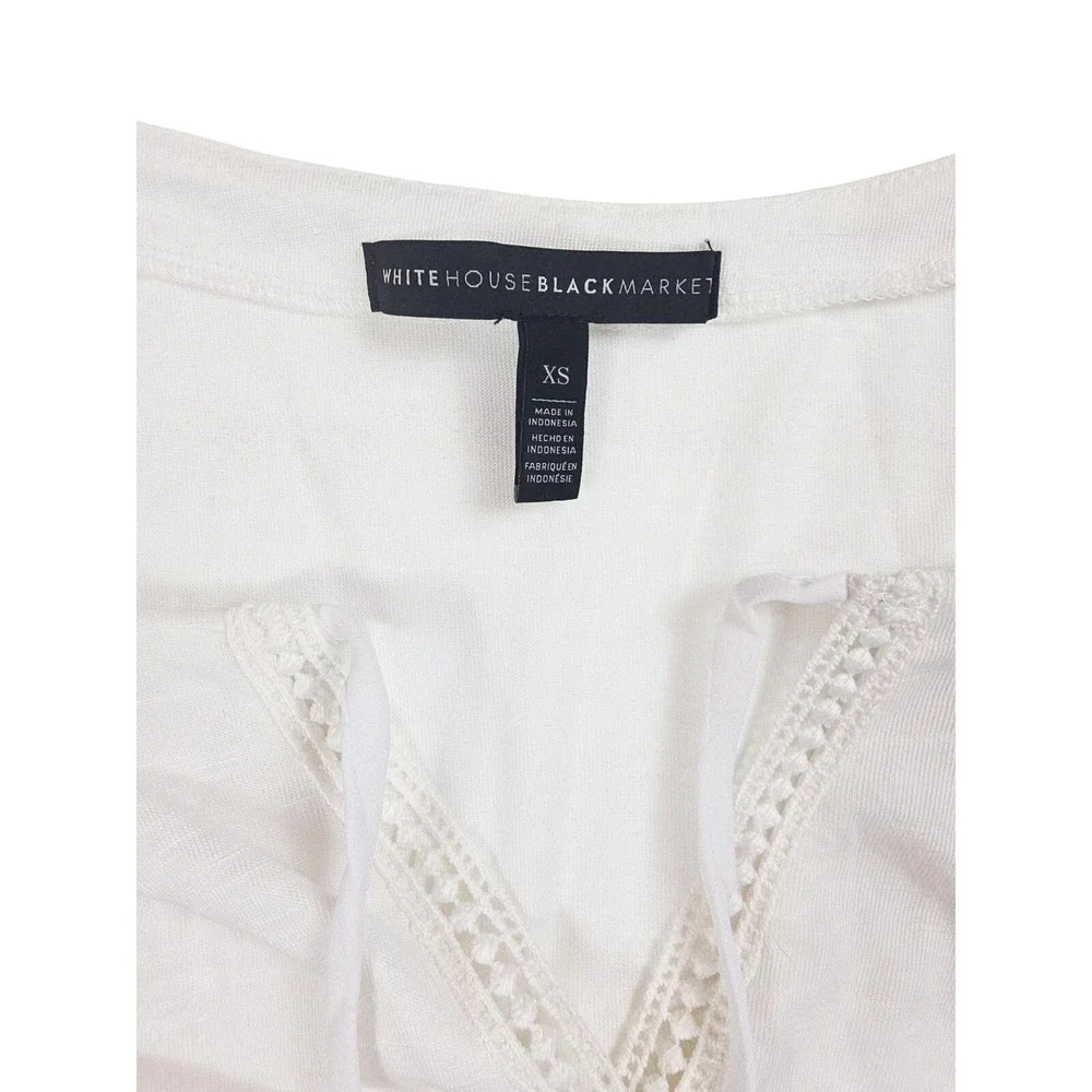White House Black Market White Eyelet Trim V Neck Tank Top Women's Size XS - Picture 3 of 5